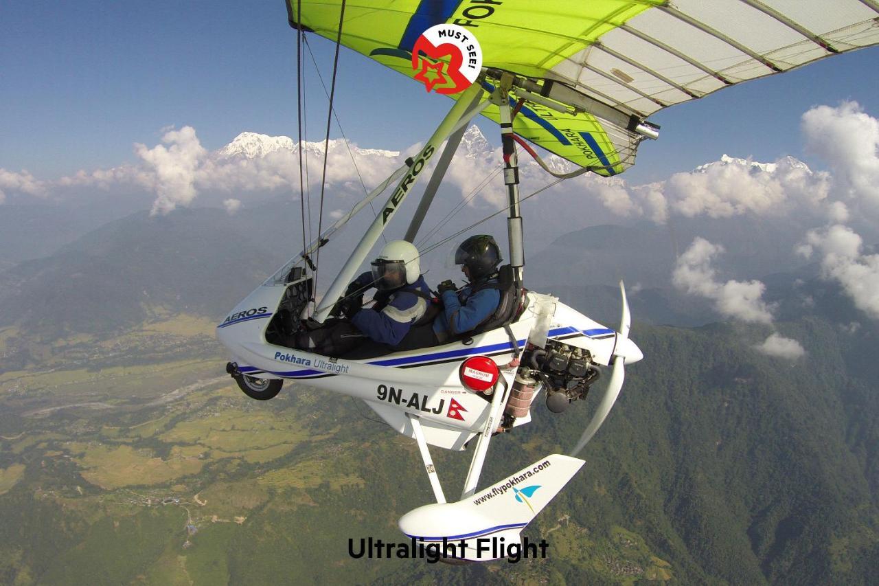 Oyo 575 Api Suites Pokhara Bagian luar foto