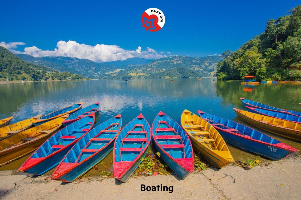 Oyo 575 Api Suites Pokhara Bagian luar foto